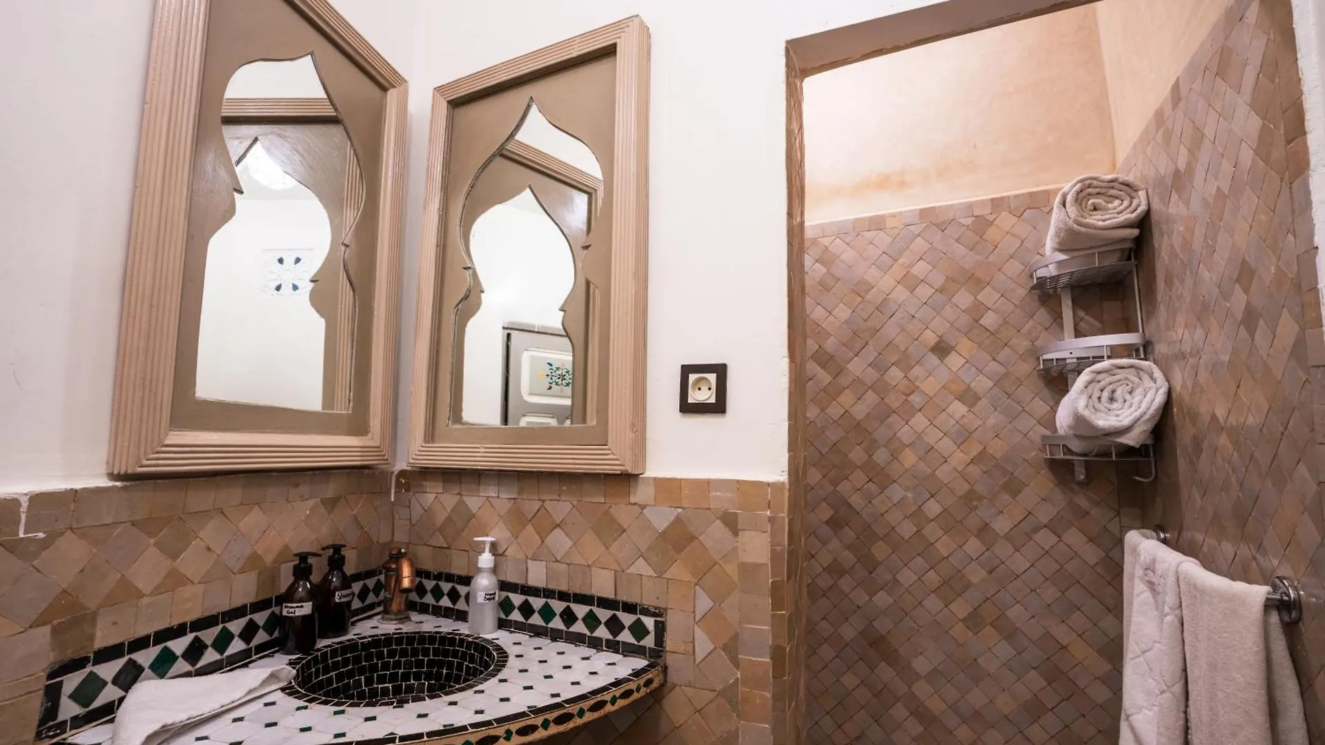 Riad 4 Jardins & Spa Marrakesh 4*,